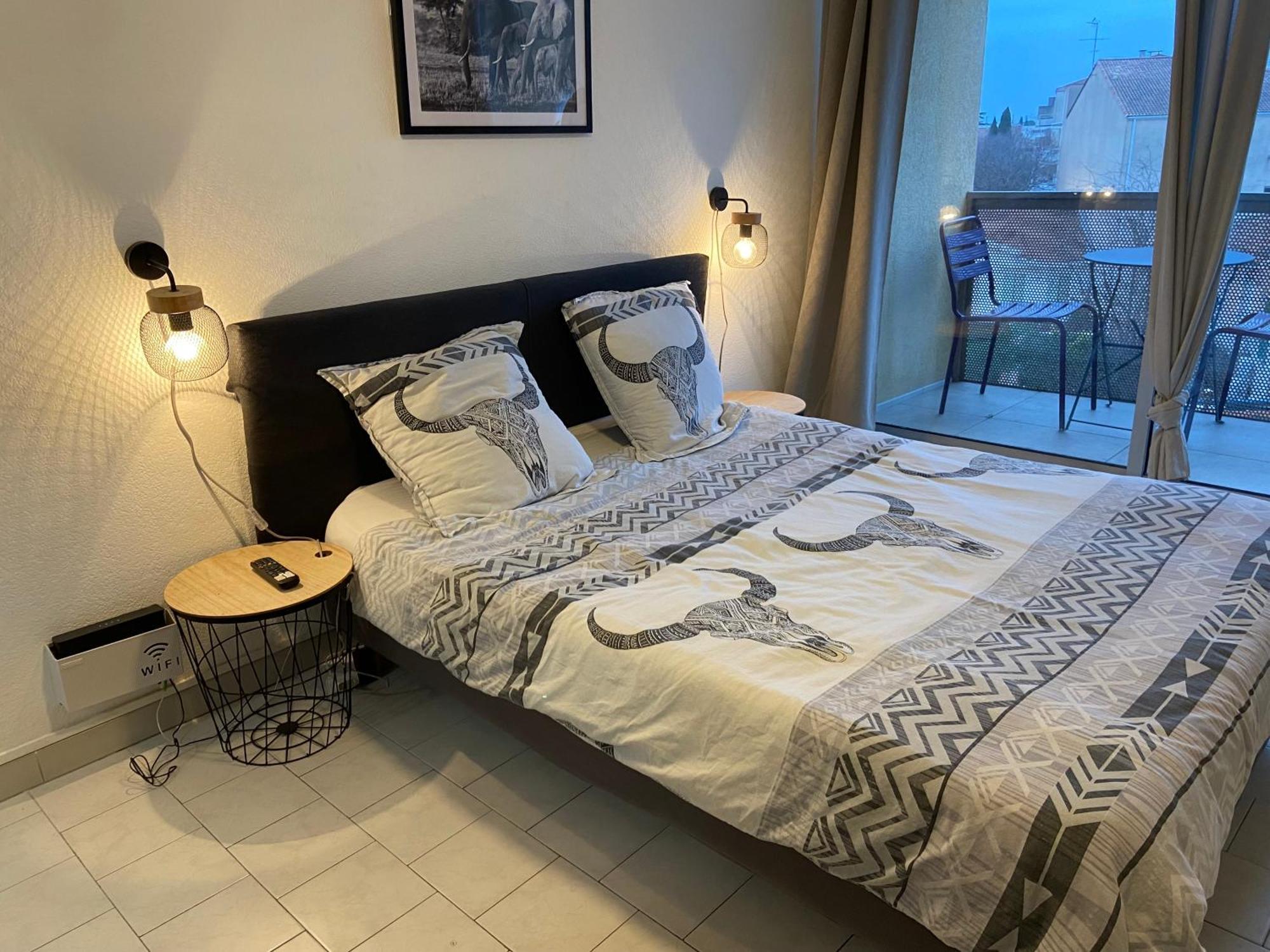 Appartement Clim Parking Dhuoda Nîmes